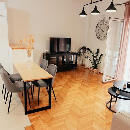 Mpetsos Apartment Афины Экстерьер фото